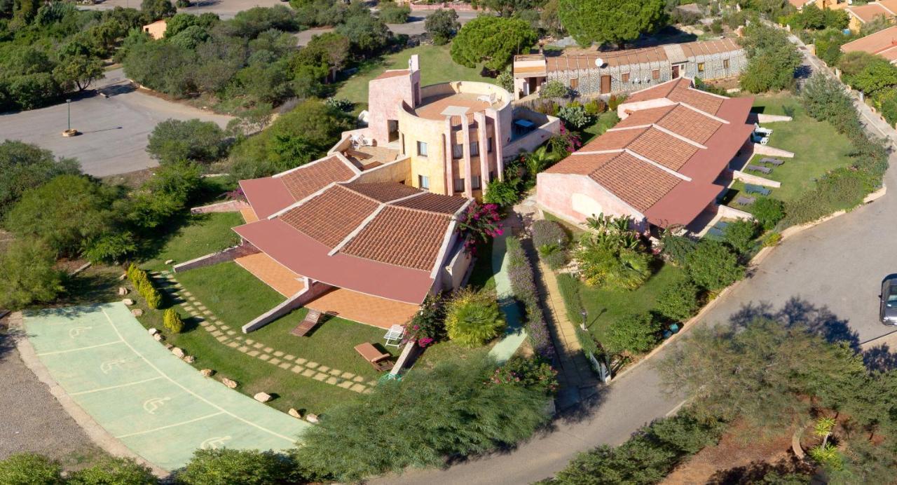 Residence Il Borgo Di Porto Corallo Villaputzu Exterior foto