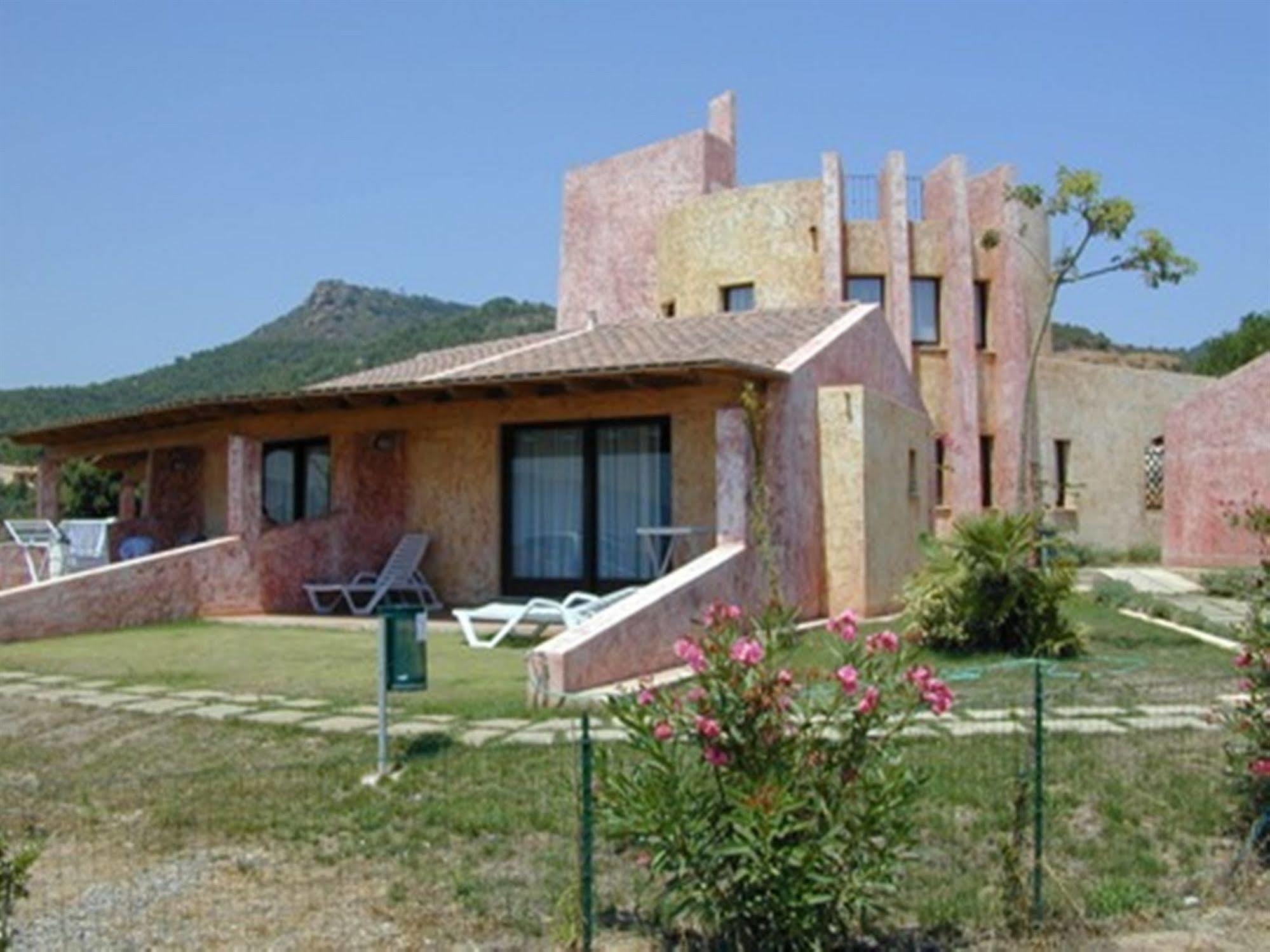 Residence Il Borgo Di Porto Corallo Villaputzu Exterior foto