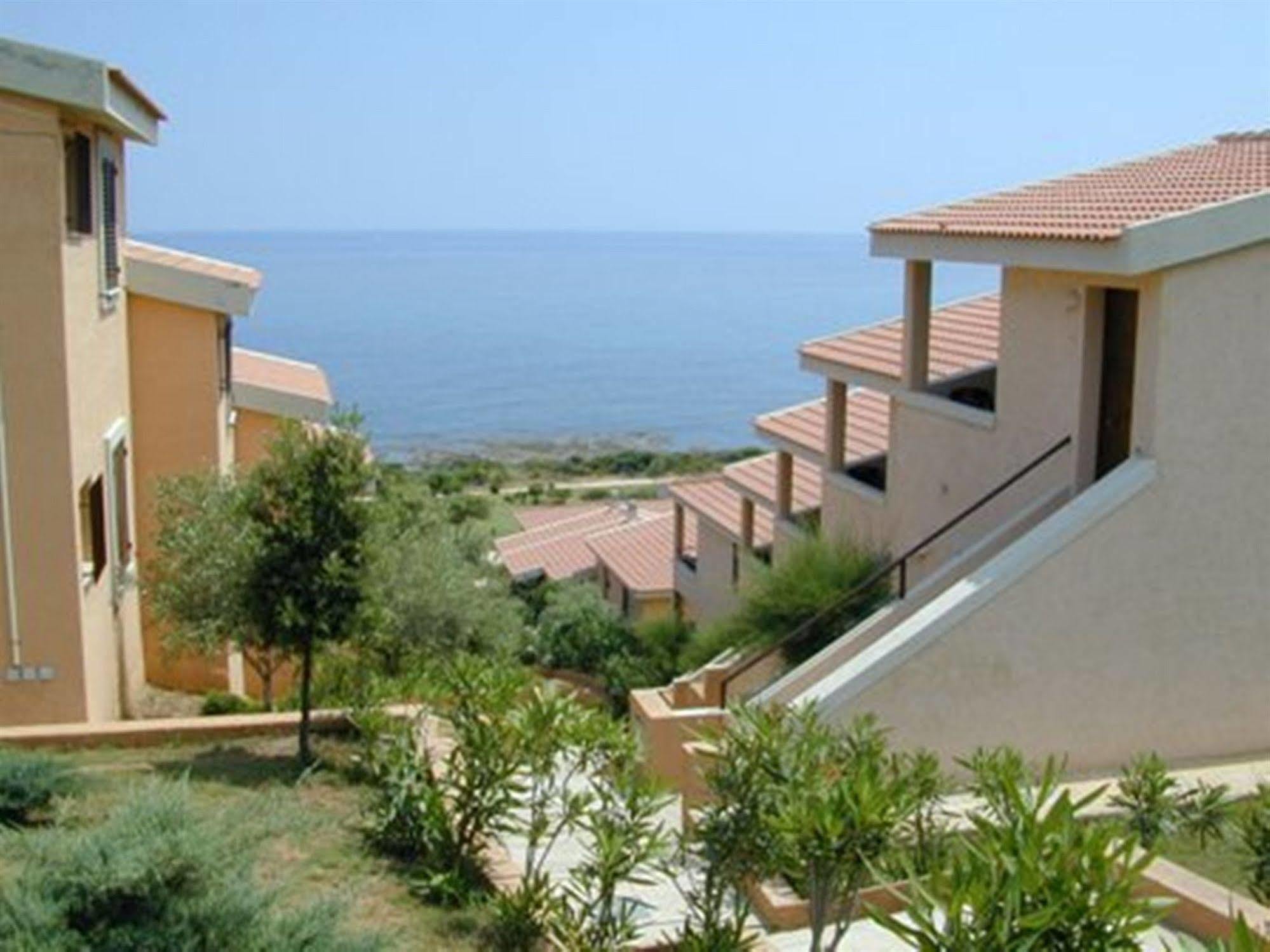 Residence Il Borgo Di Porto Corallo Villaputzu Exterior foto